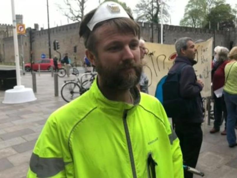 Picture of cyclist in high viz